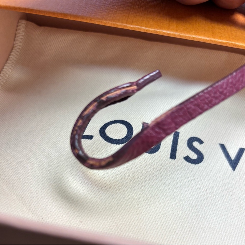 Louis Vuitton Empreinte Clochette Key Holder Raisin Burgundy w/ Box & Dust Bag - Picture 3 of 10